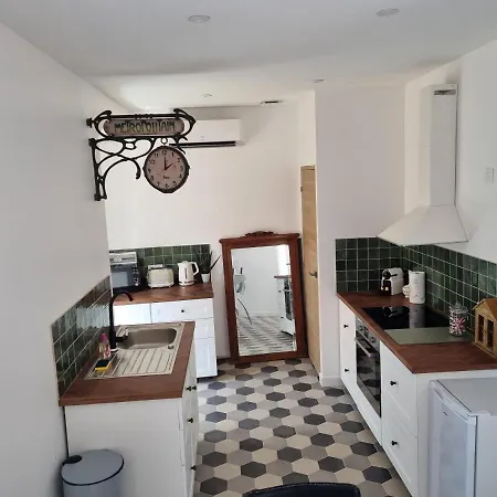 Angelina Apartment