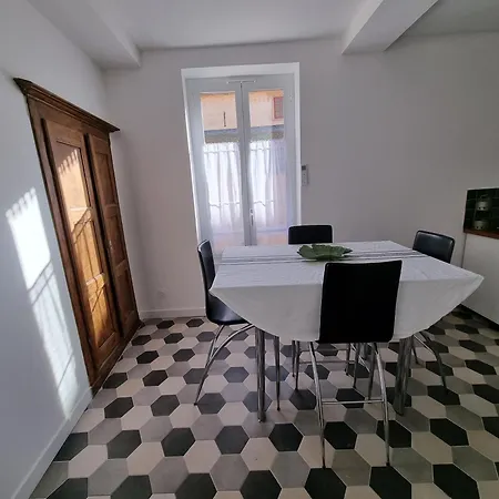 Angelina Apartment *
